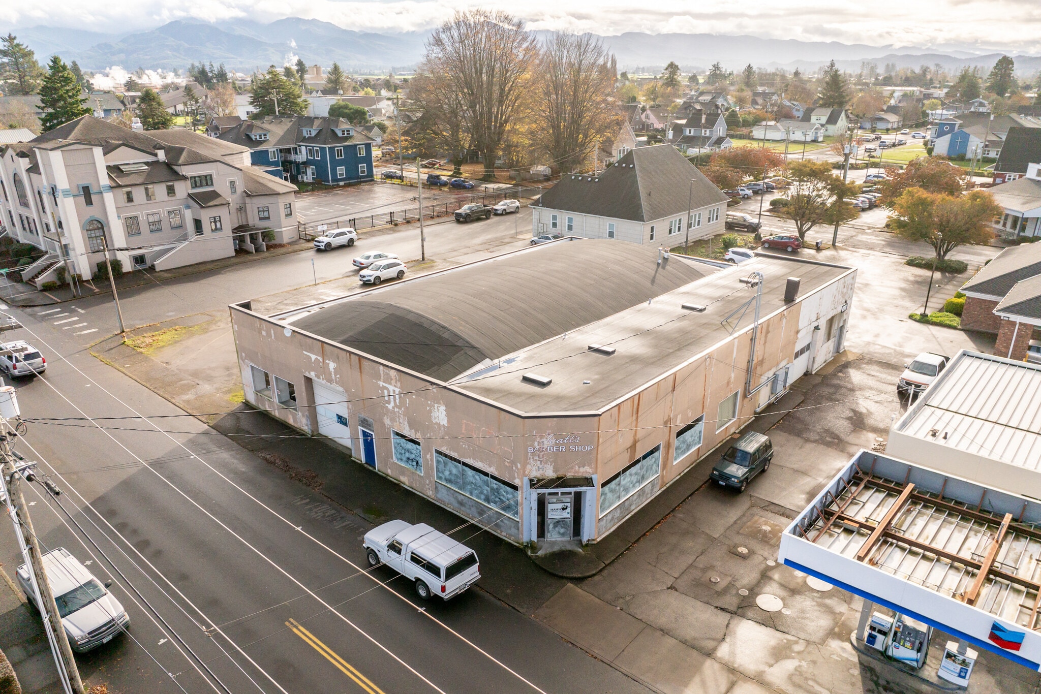 2105 4th St, Tillamook, OR for Sale