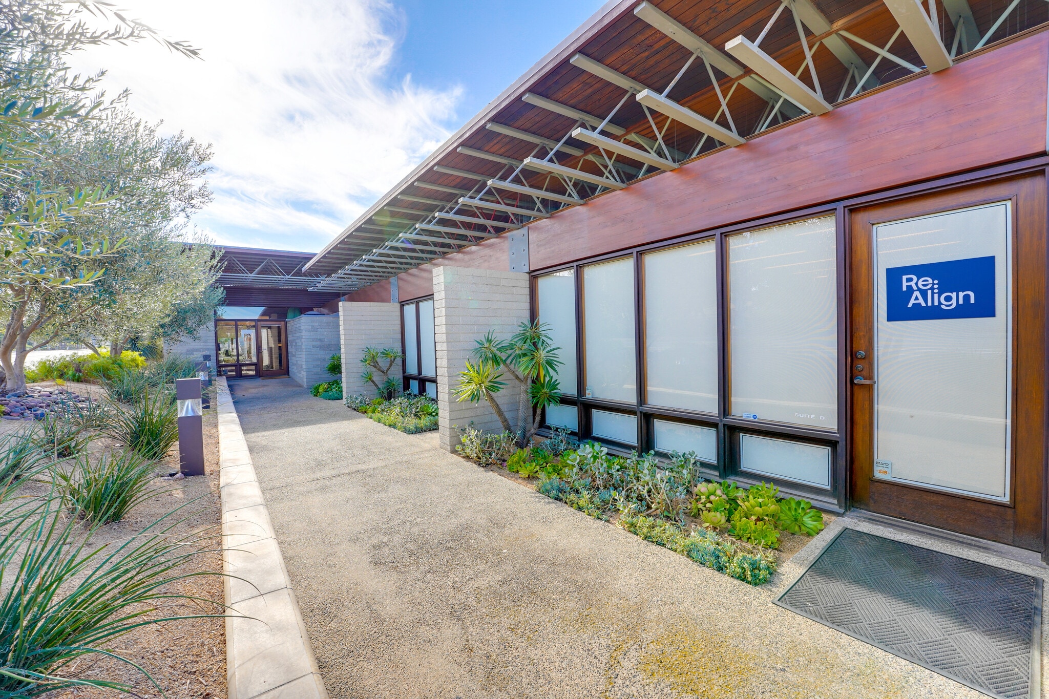 527 N Highway 101, Solana Beach, CA for Rent