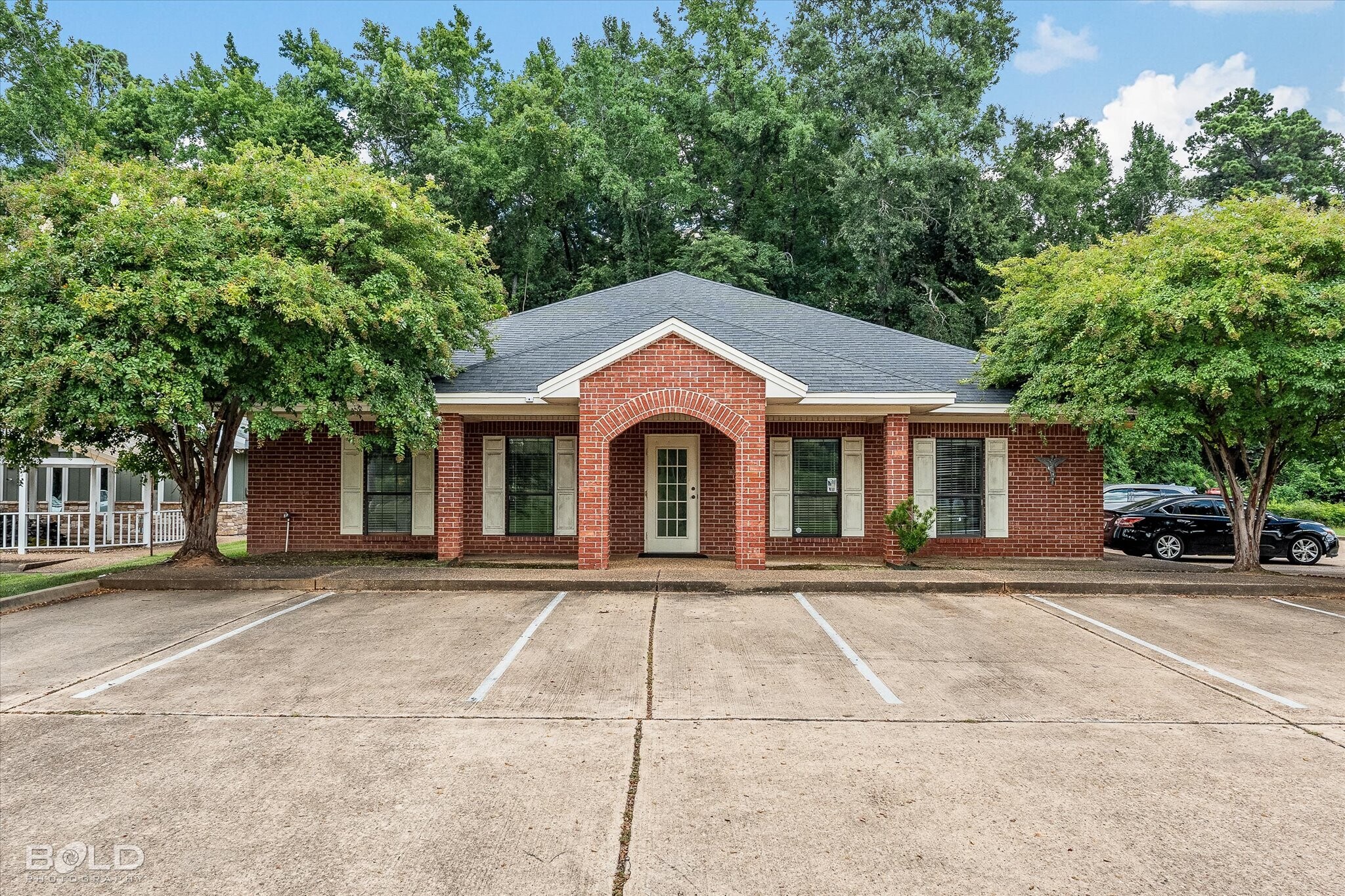 672 Bert Kouns Industrial Loop, Shreveport, LA for Sale