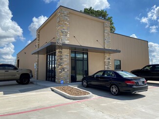 Houston, TX Warehouse - 8466 N Sam Houston Pky W