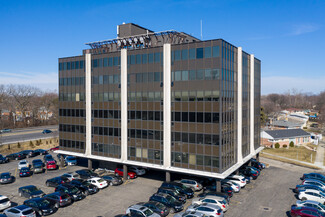 Chicago, IL Office, Office/Medical - 6200 N Hiawatha Ave