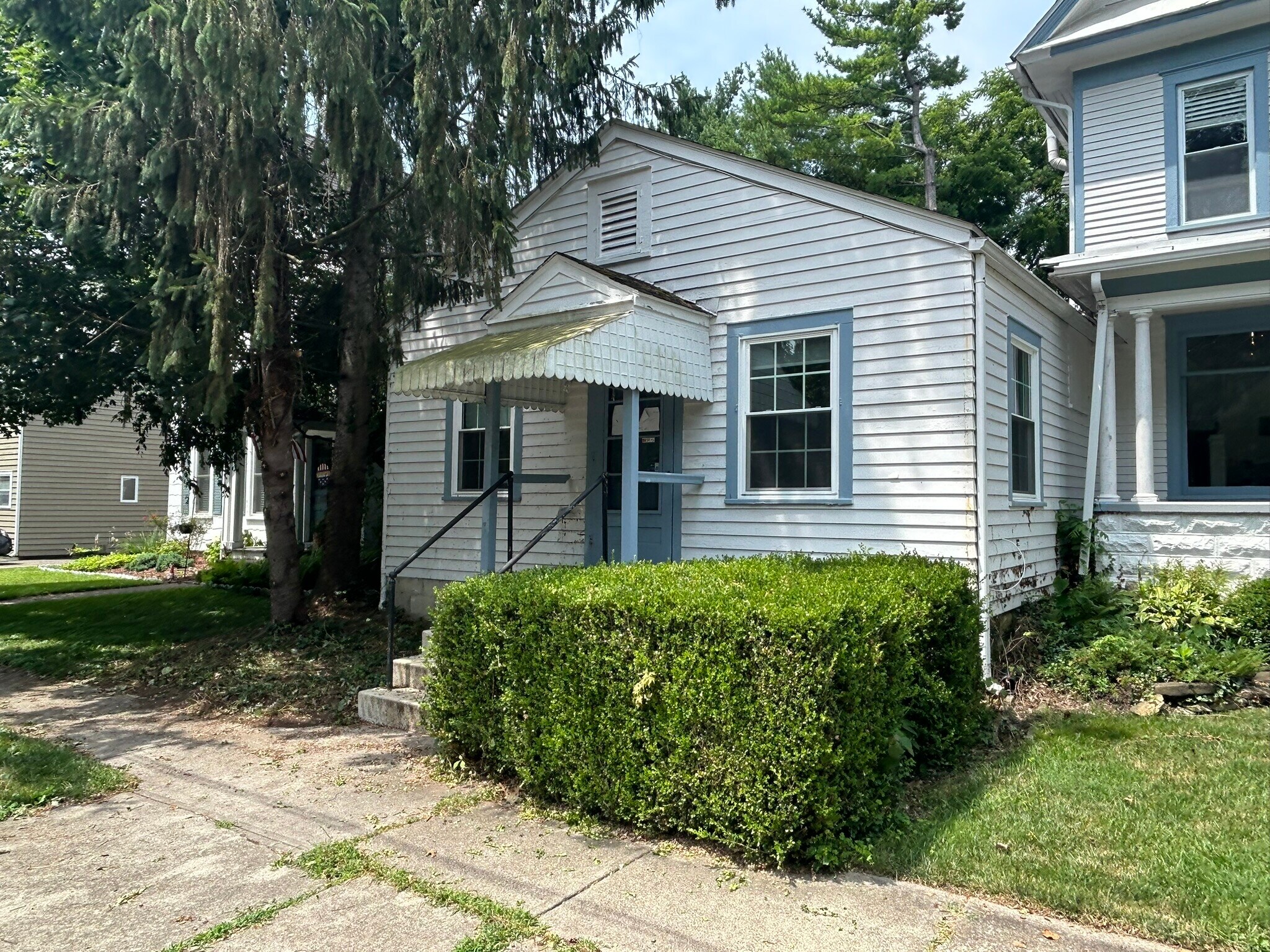 205 1/2 S Prospect St, Granville, OH for Sale