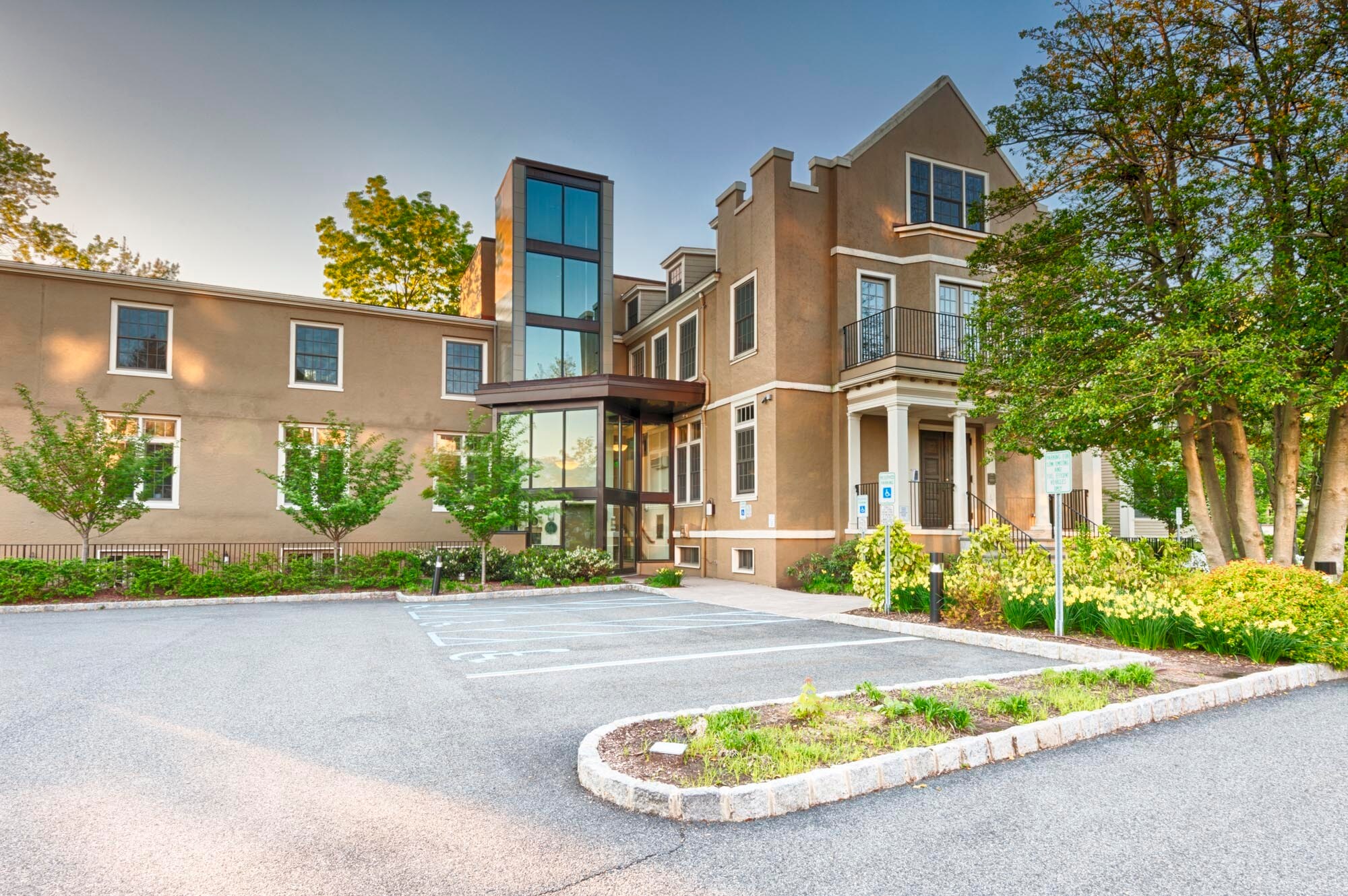 33 Plymouth St, Montclair, NJ for Rent