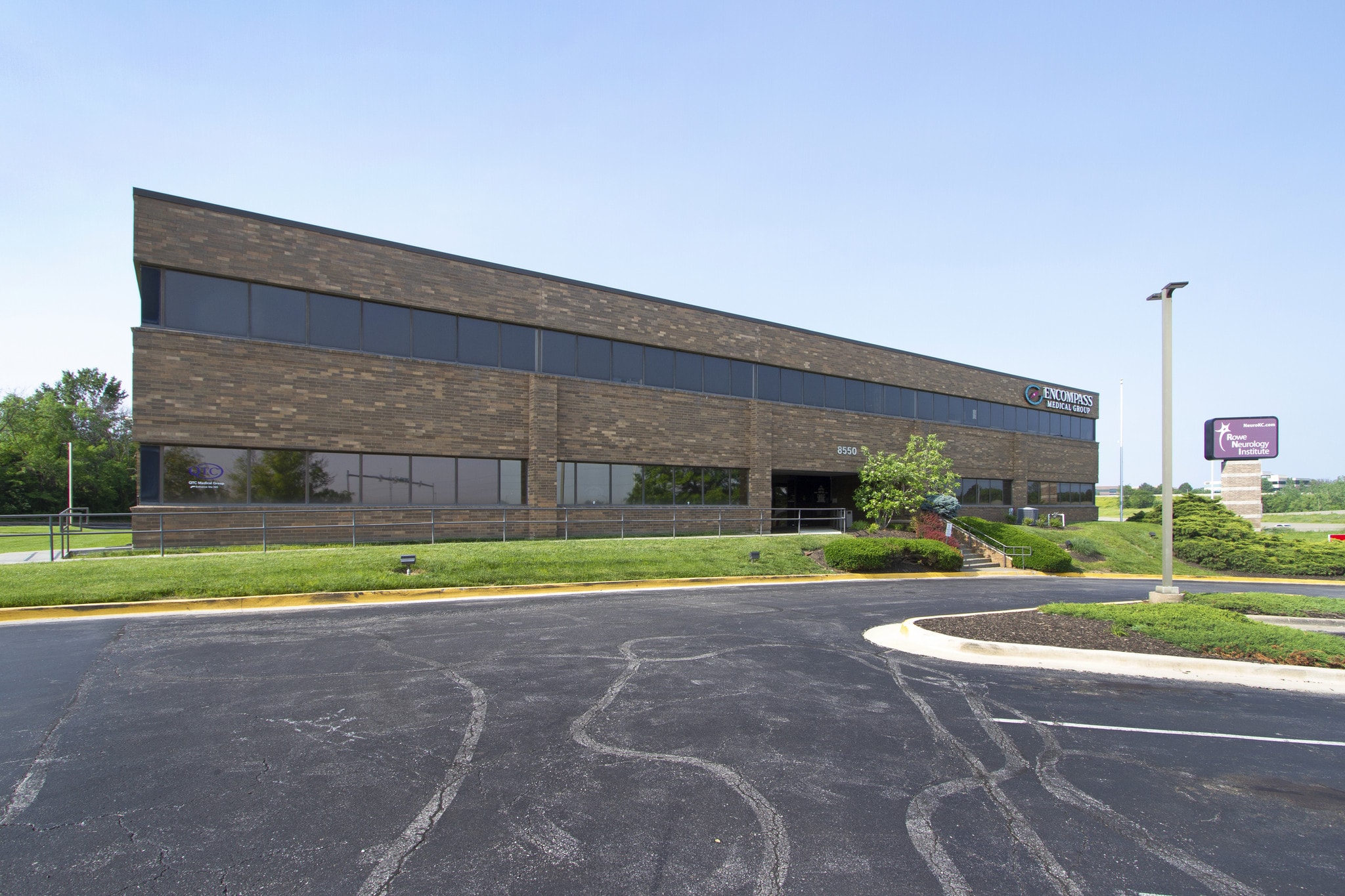 8550 Marshall Dr, Lenexa, KS for Rent