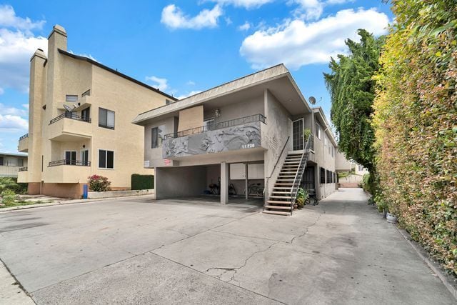11728 Avon Way, Los Angeles, CA for Sale
