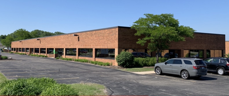 2801-2827 S Moorland Rd, New Berlin, WI for Rent