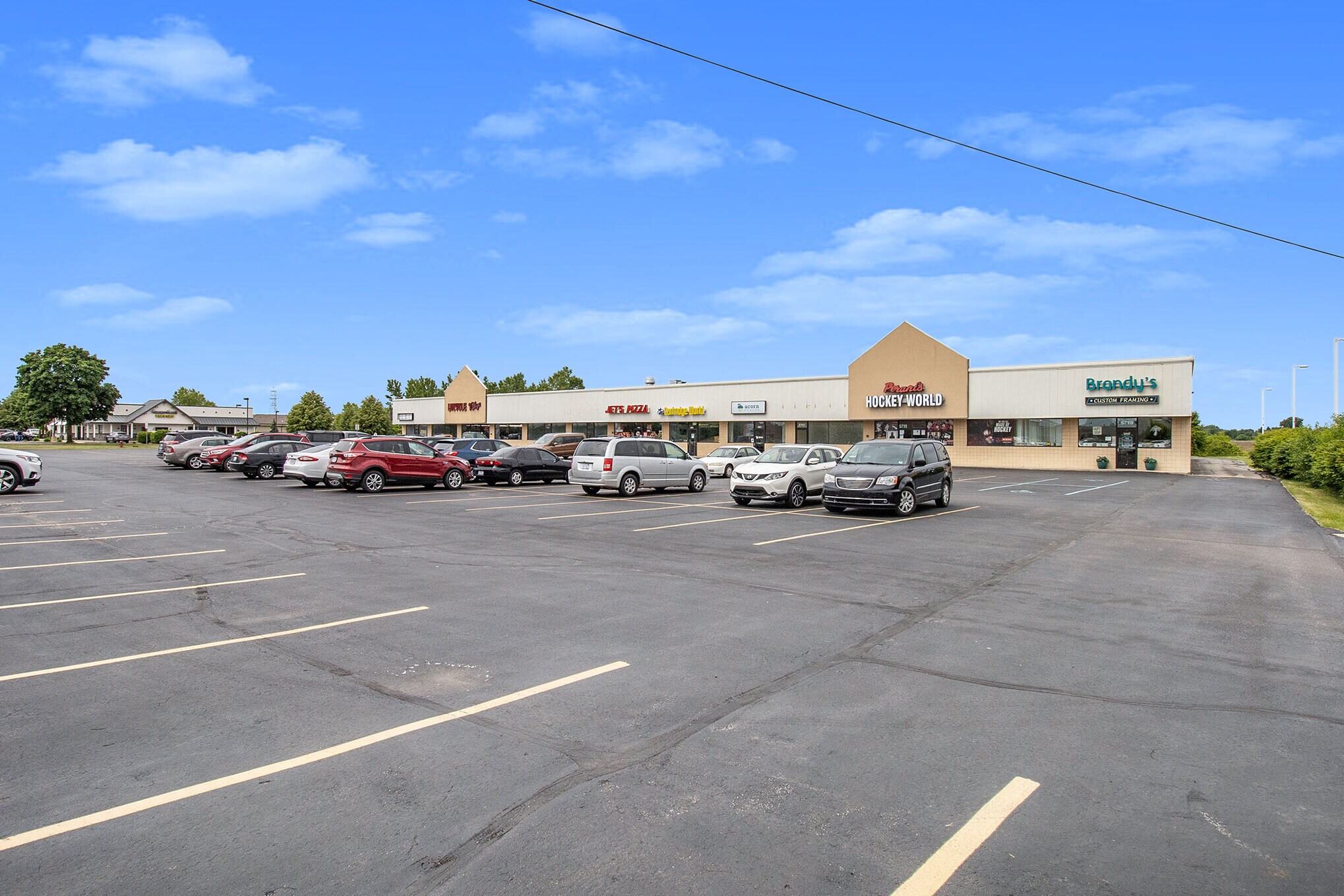 5671-5719 Bay Rd, Saginaw, MI for Rent