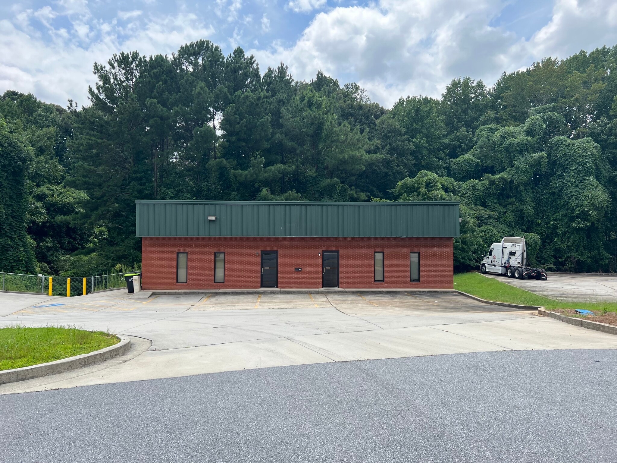 748 Veterans Pky, Jonesboro, GA for Rent