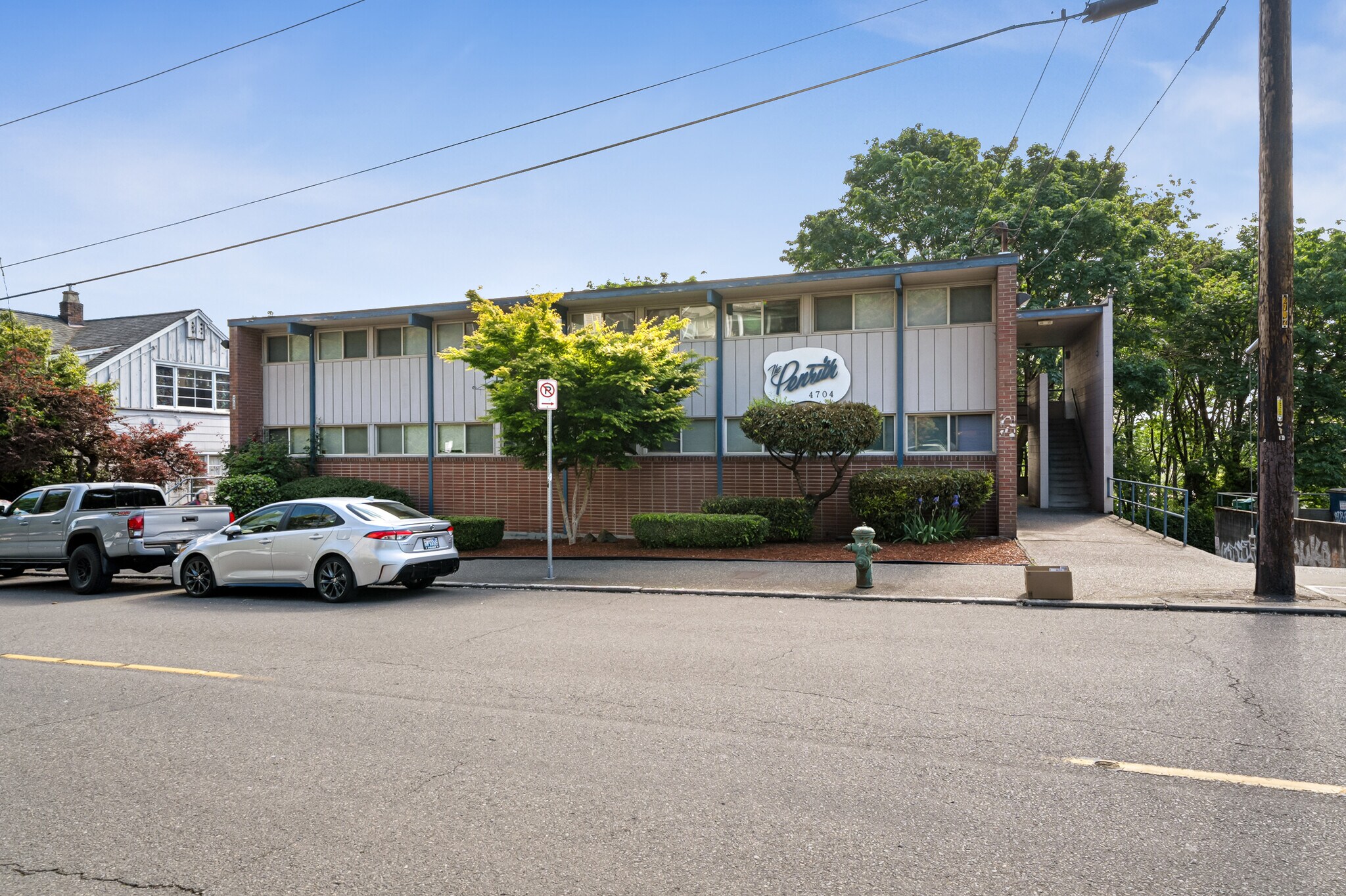4704-4708 22nd Ave NE, Seattle, WA for Sale