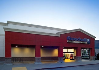 Glendora, CA Drug Store - 526 W Foothill Blvd