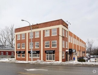 124 Wellington St E  
