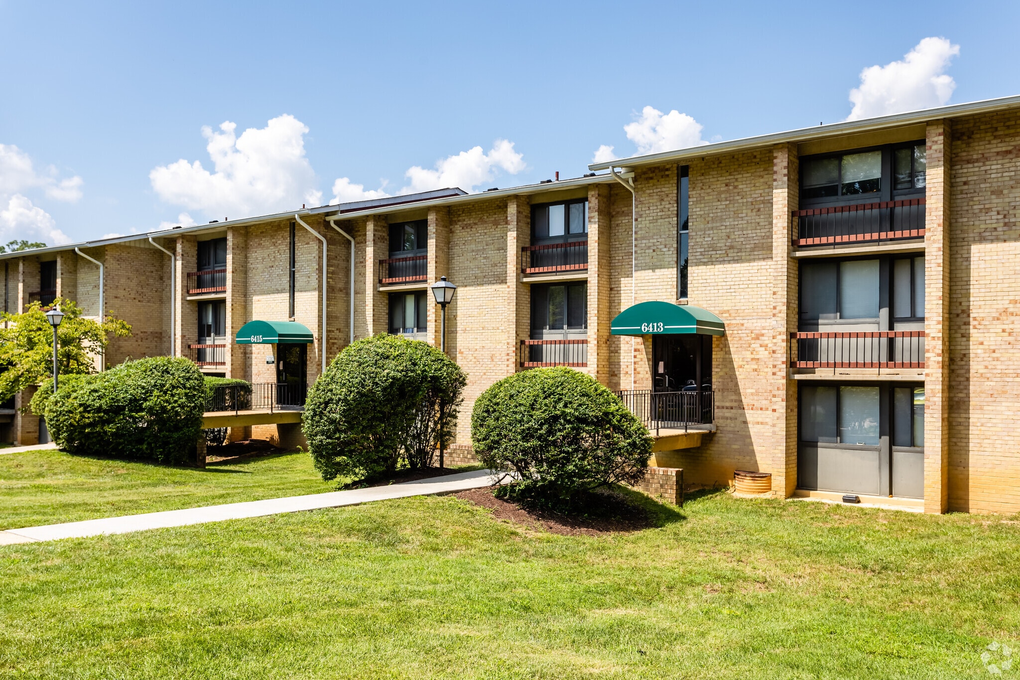 6441 Livingston Rd, Oxon Hill, MD for Sale