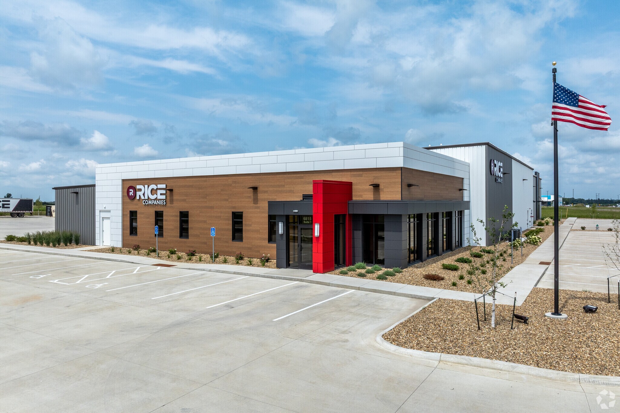 6815 Innovation Dr, Cedar Falls, IA for Rent