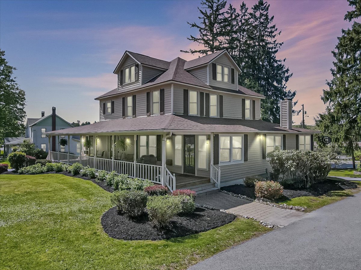 5119 Pocono Crest Rd, Pocono Pines, PA for Sale