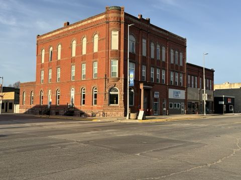 202 1st Ave, Rock Rapids, IA for Sale