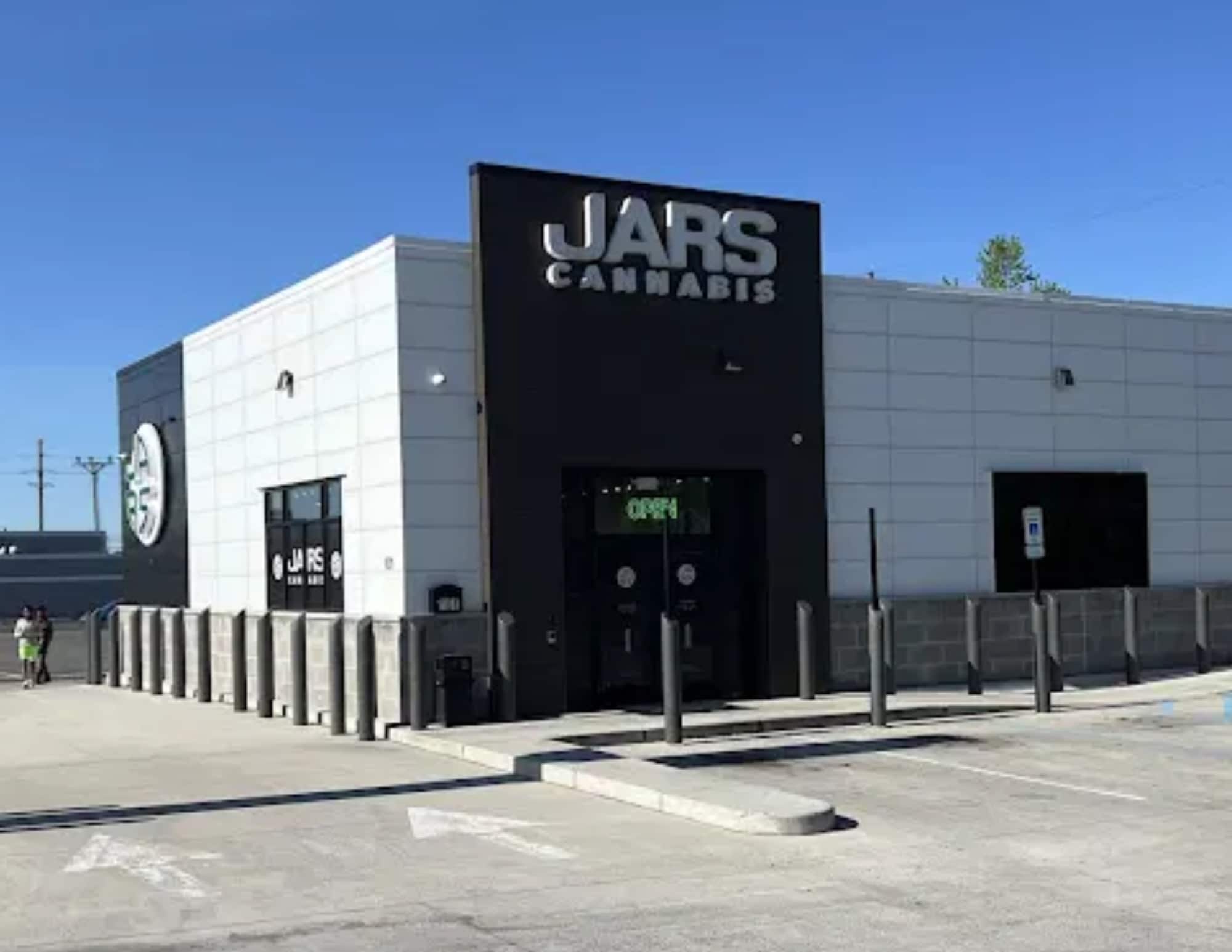 20731 Dequindre Rd, Hazel Park, MI for Sale