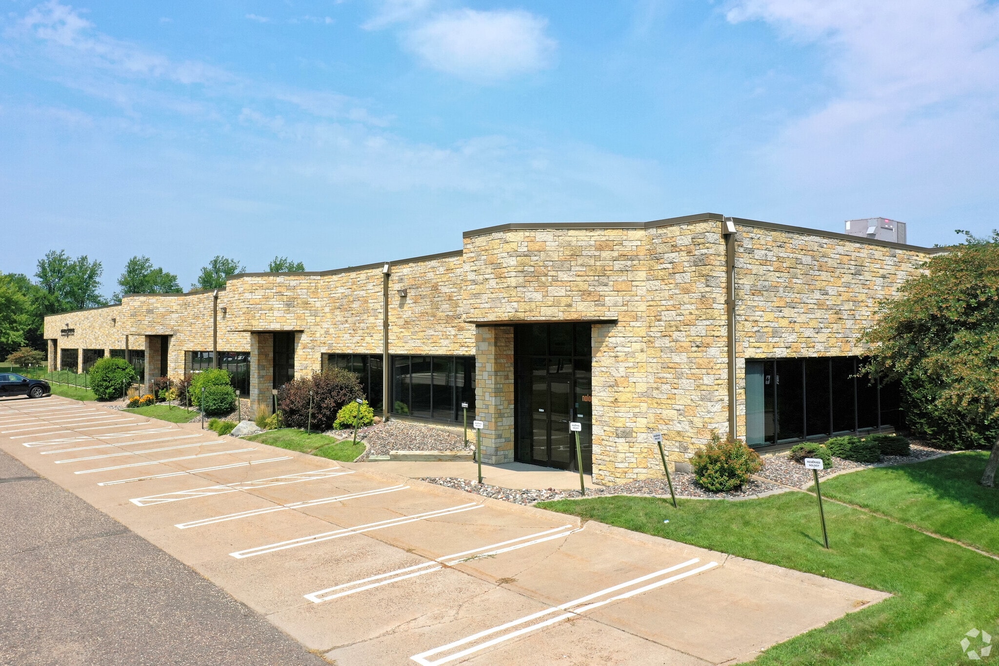 15000-15100 N 23rd Ave, Plymouth, MN for Rent