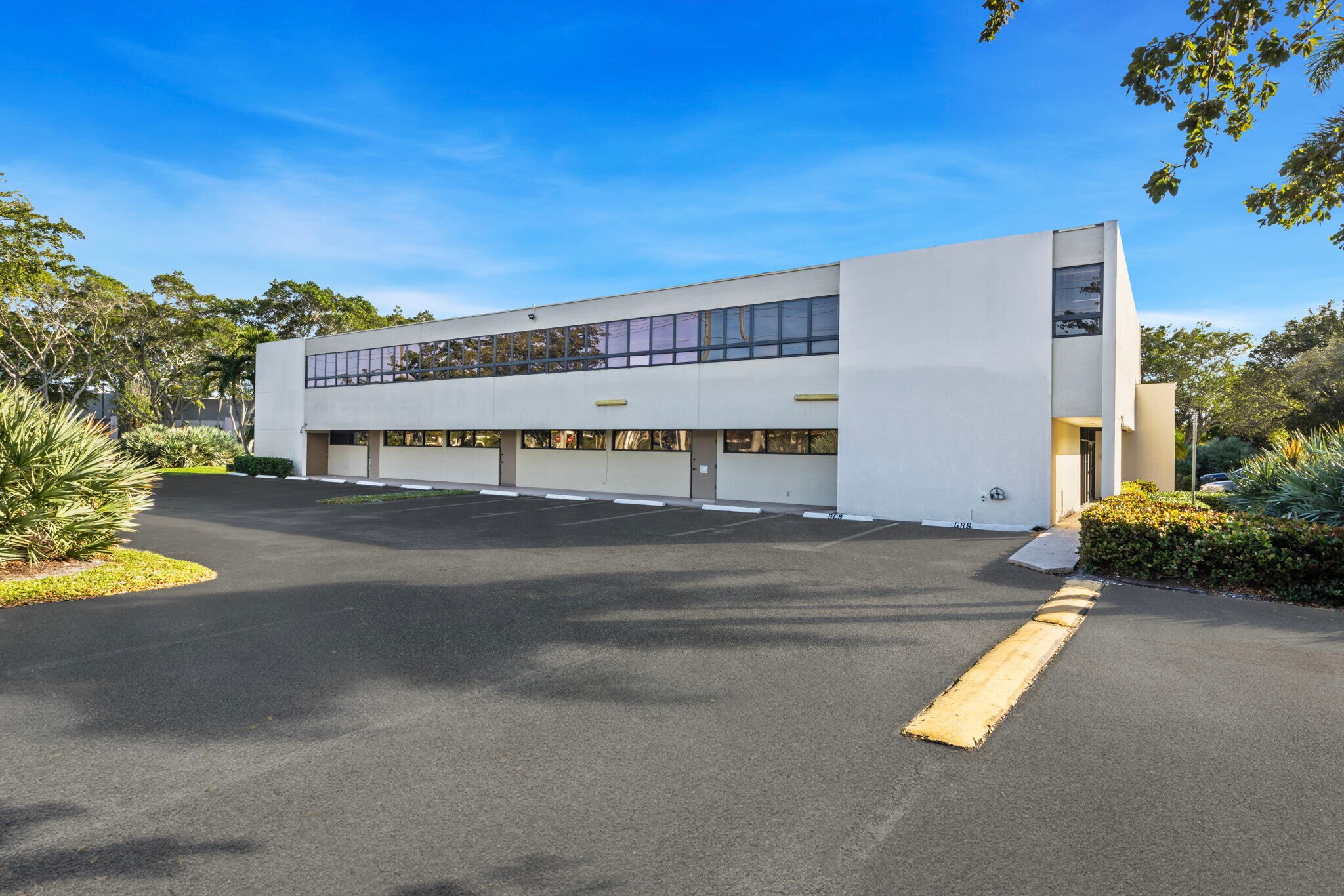 21045 Commercial Trl, Boca Raton, FL for Rent