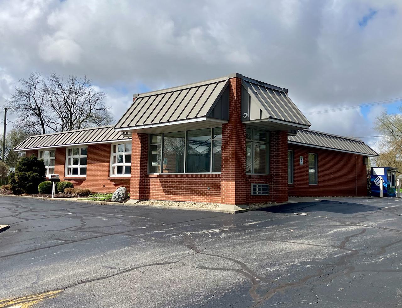 109 N State St, Poplar Grove, IL for Sale