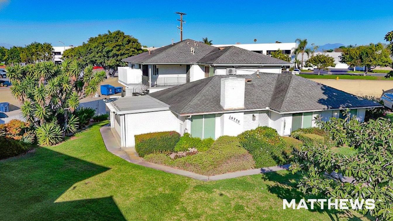 16752 Bardon Ln, Huntington Beach, CA for Sale