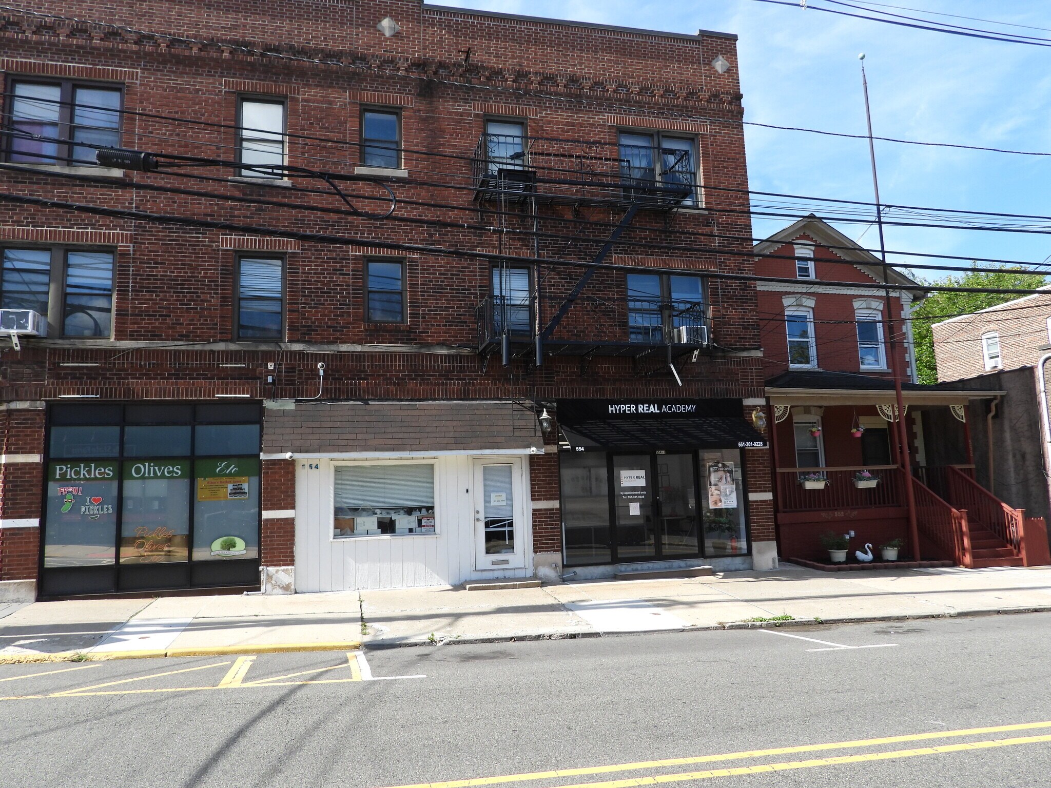 554 Valley Brook Ave, Lyndhurst, NJ for Rent