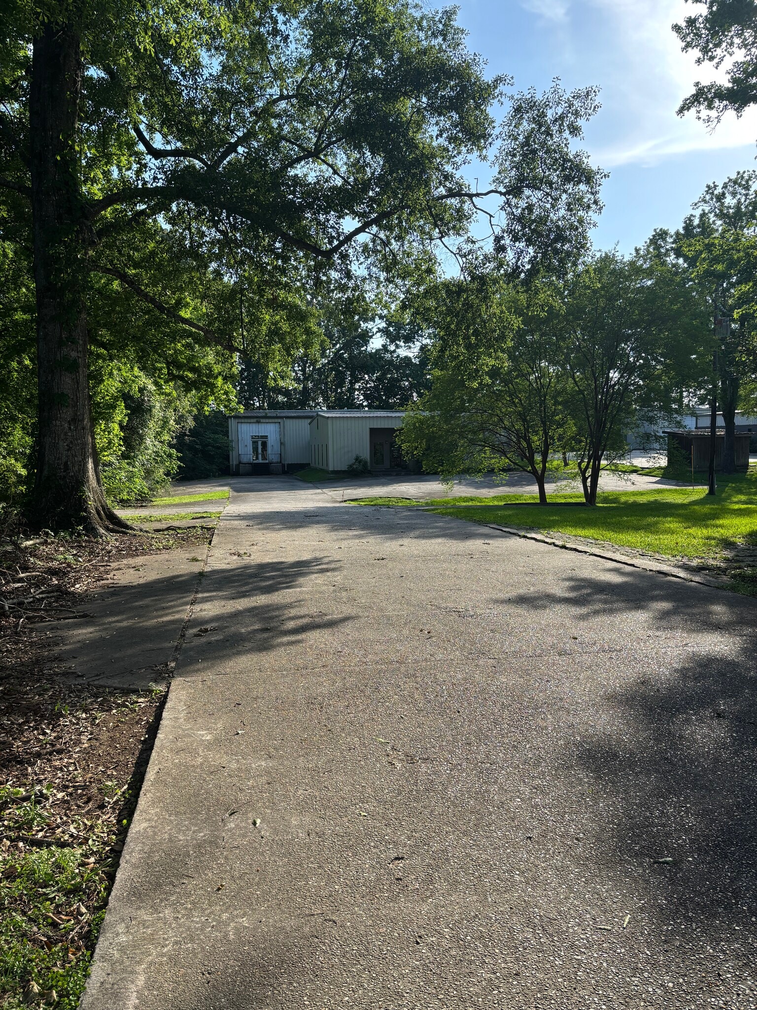 636 Highlandia Dr, Baton Rouge, LA for Sale