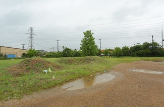 Pantego, TX Commercial Land - 2505 W Pioneer Pky