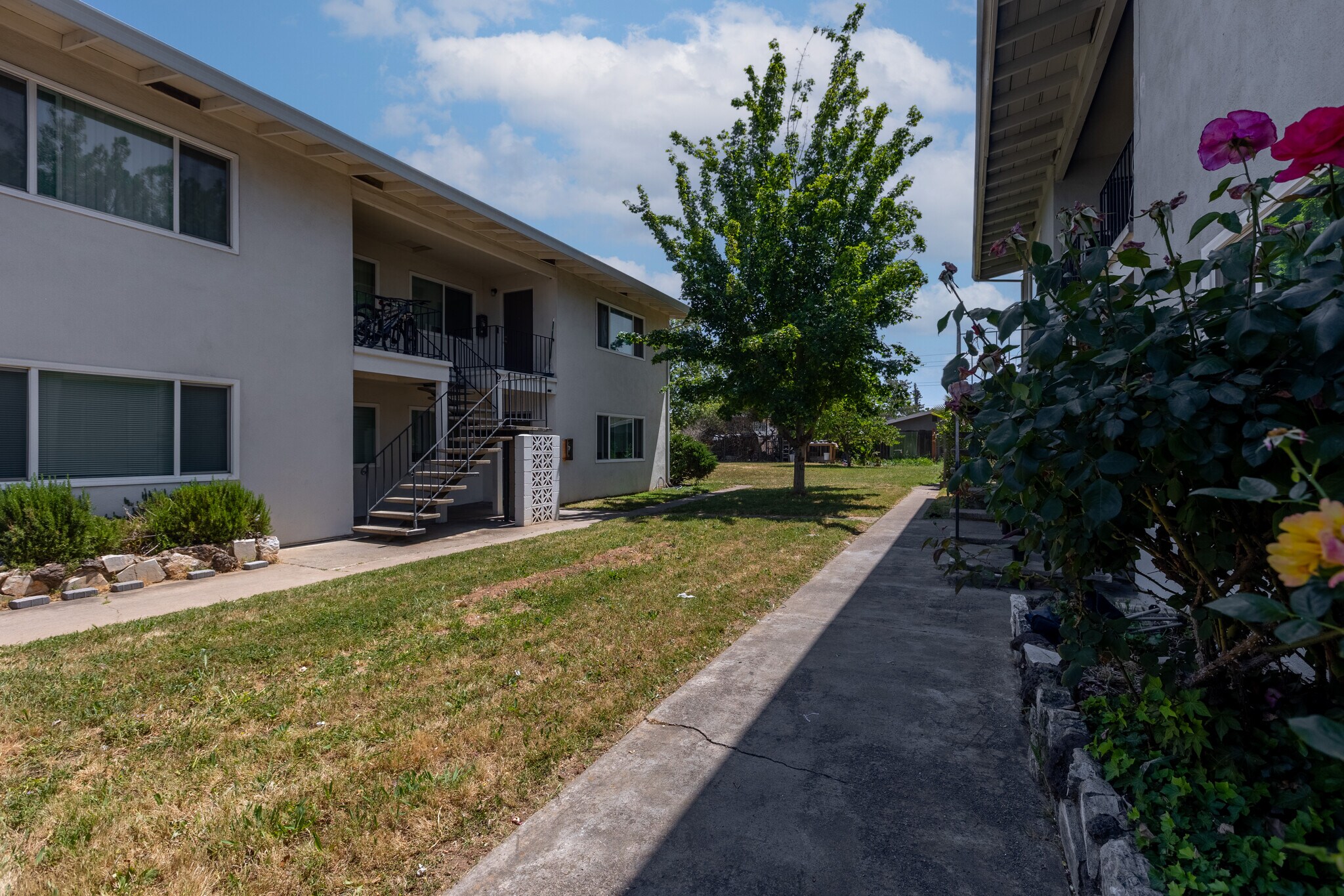 3326 Lerwick Rd, Sacramento, CA for Sale