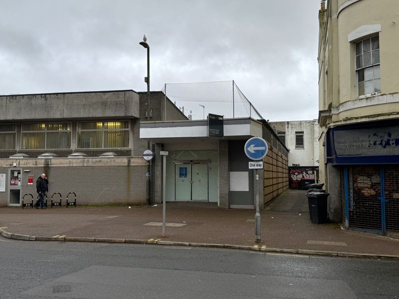 30 Torquay Rd, Paignton, DEV for Rent