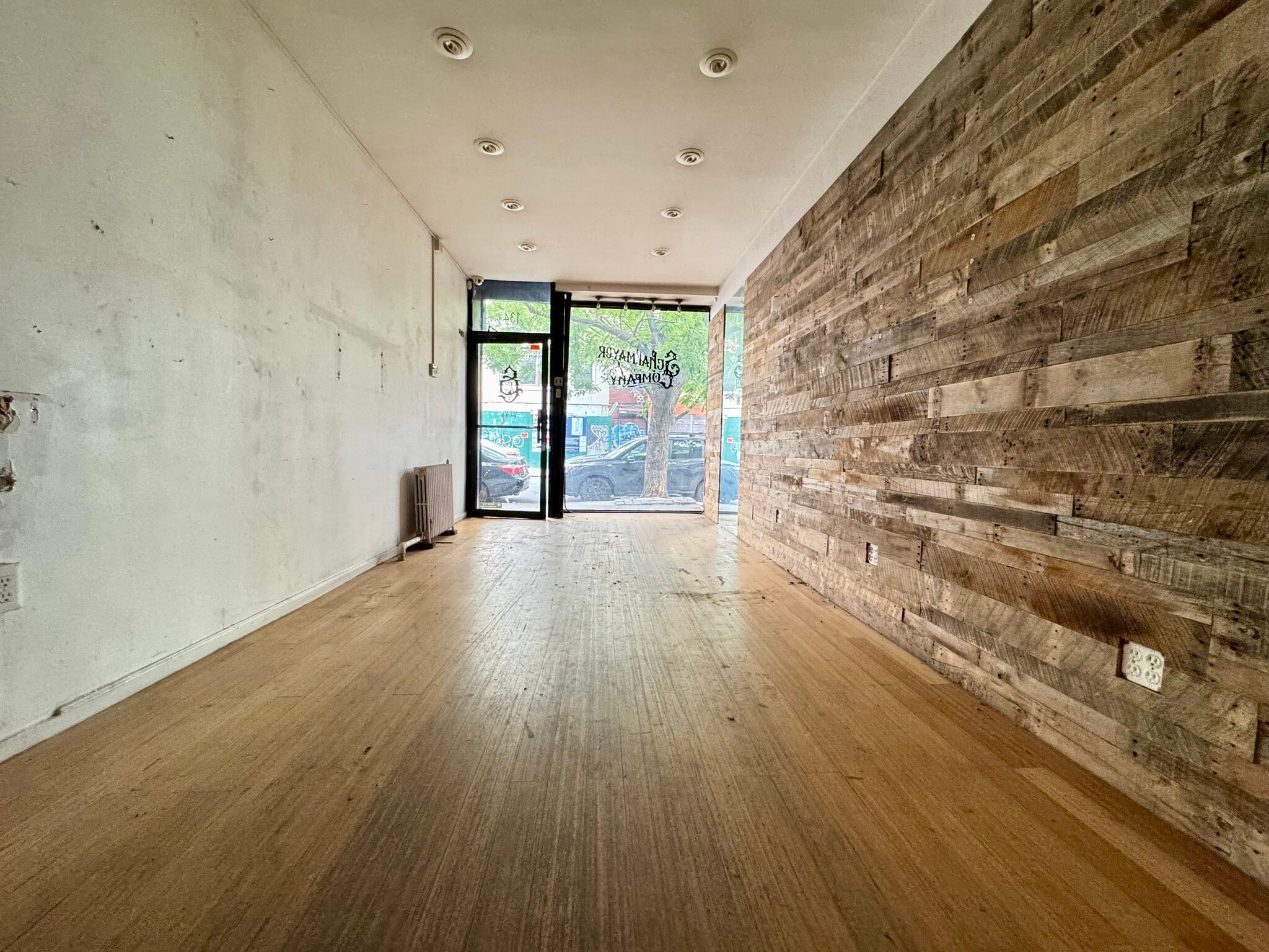 134 Boerum St, Brooklyn, NY for Rent