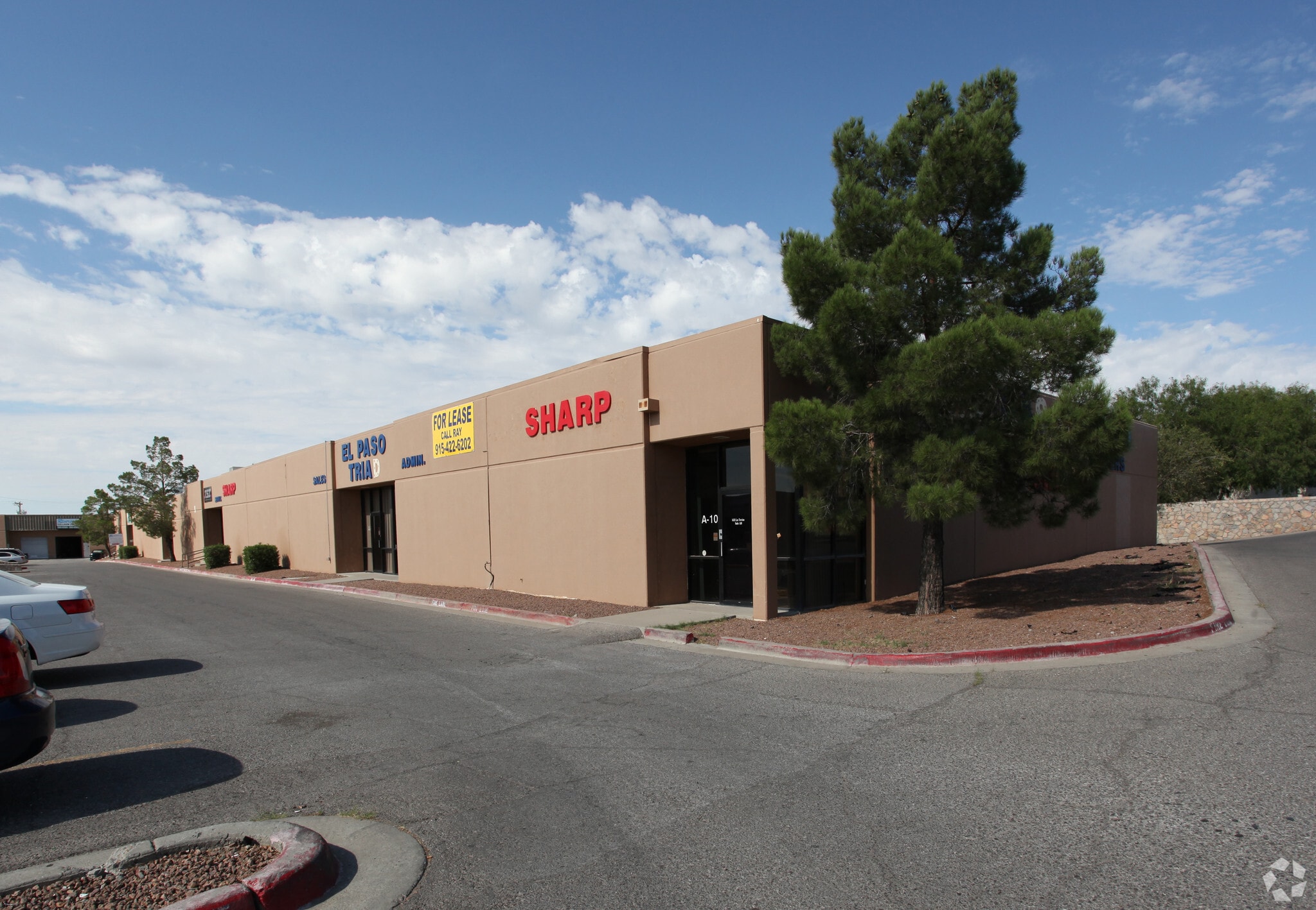 1421 N Lee Trevino Dr, El Paso, TX for Rent