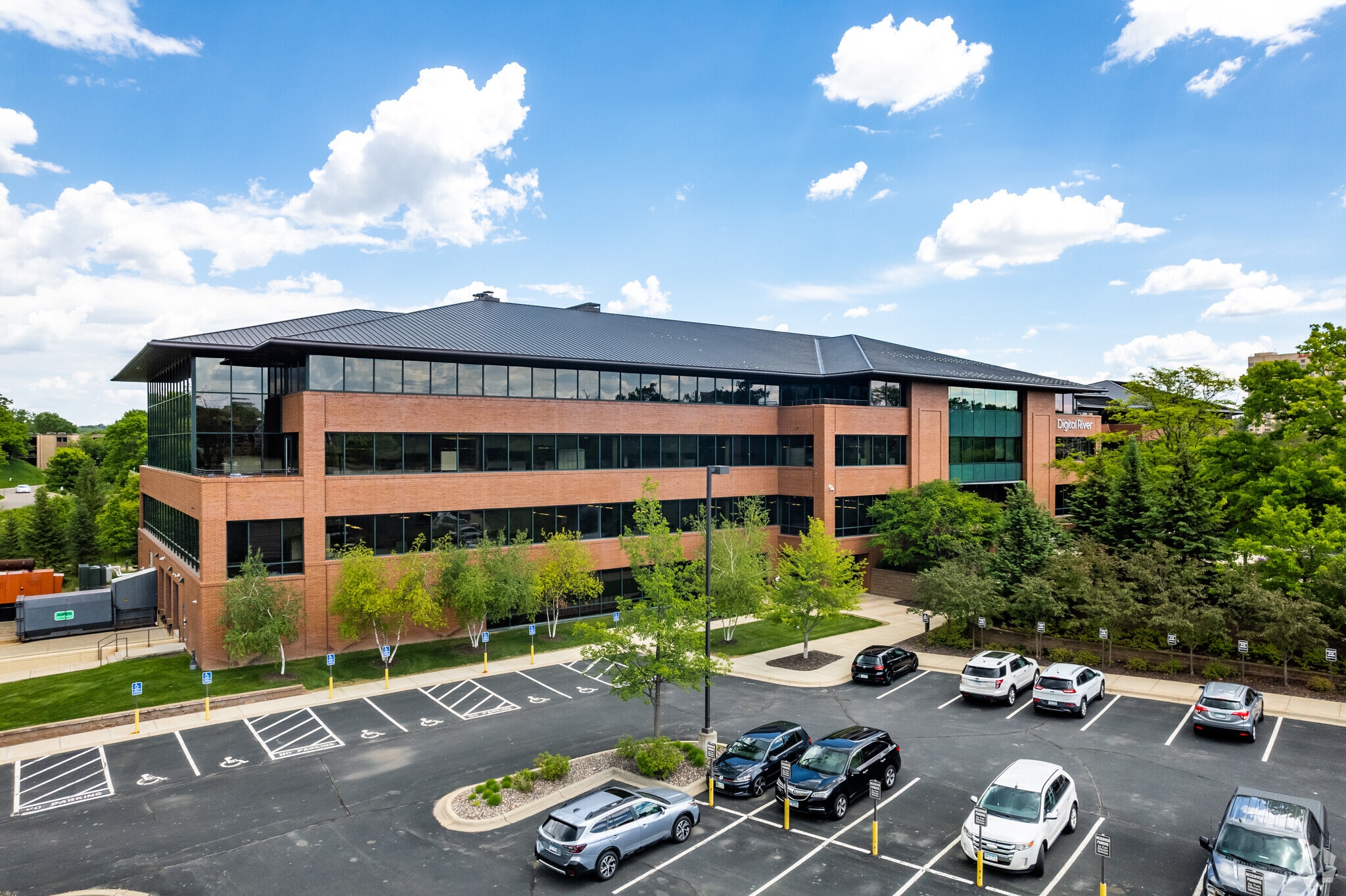 10350 W Bren Rd, Minnetonka, MN for Sale