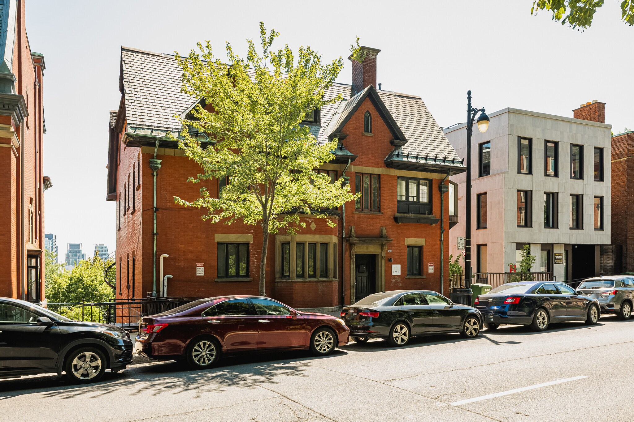 1290 Av Des Pins O, Montréal, QC for Sale