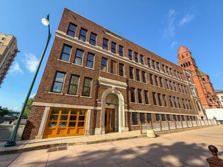 San Antonio, TX Office/Retail - 200 Main Plz