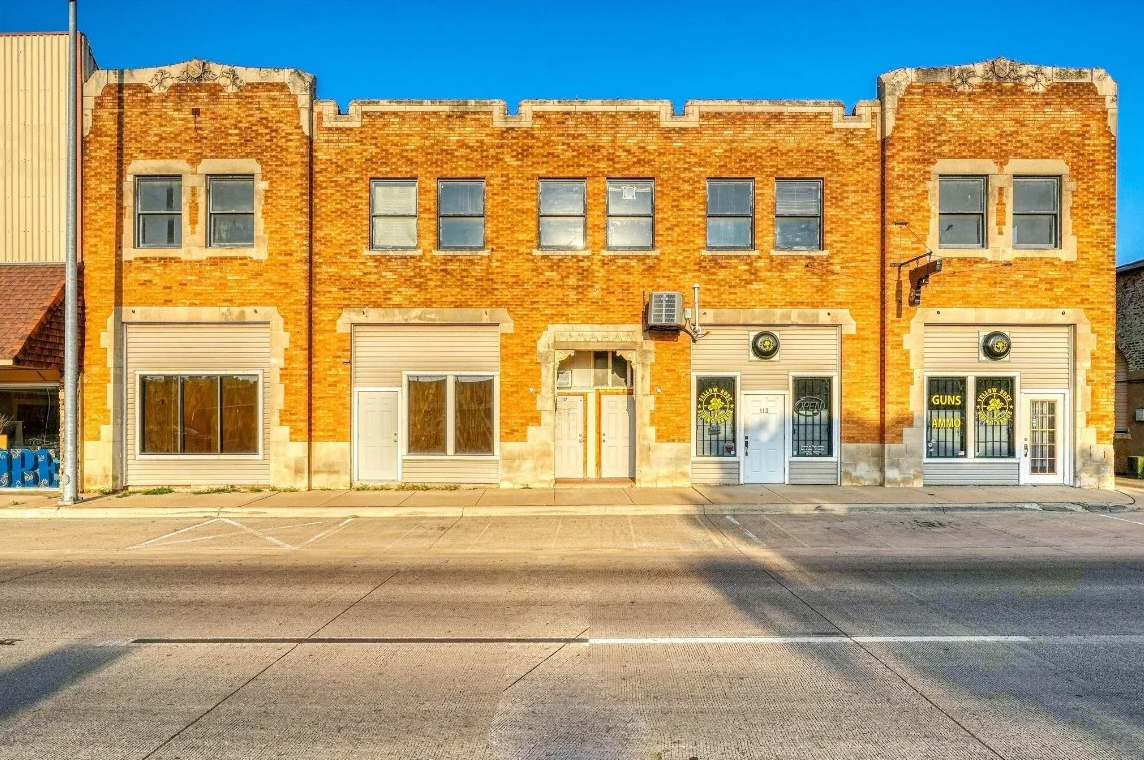 113 S Main St, Altus, OK for Sale