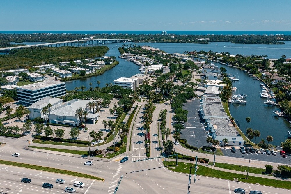 2750 Indian River Blvd, Vero Beach, FL for Rent