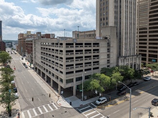 Dayton, OH Parking Lots & Garages - 100 W 2nd St