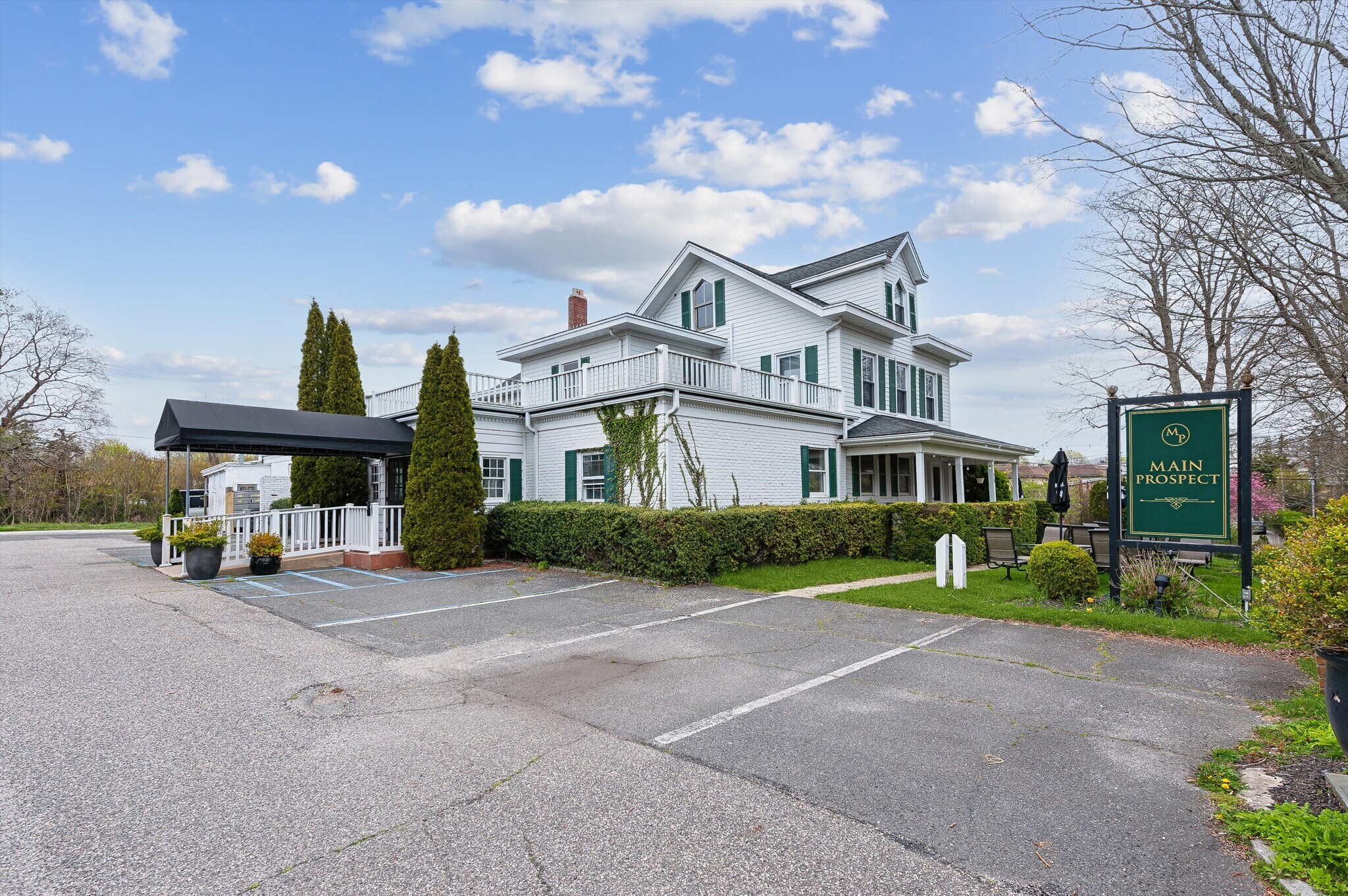 15 Prospect St, Southampton, NY for Rent