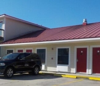 Carrabelle, FL Hospitality - 1589 Highway 98 W