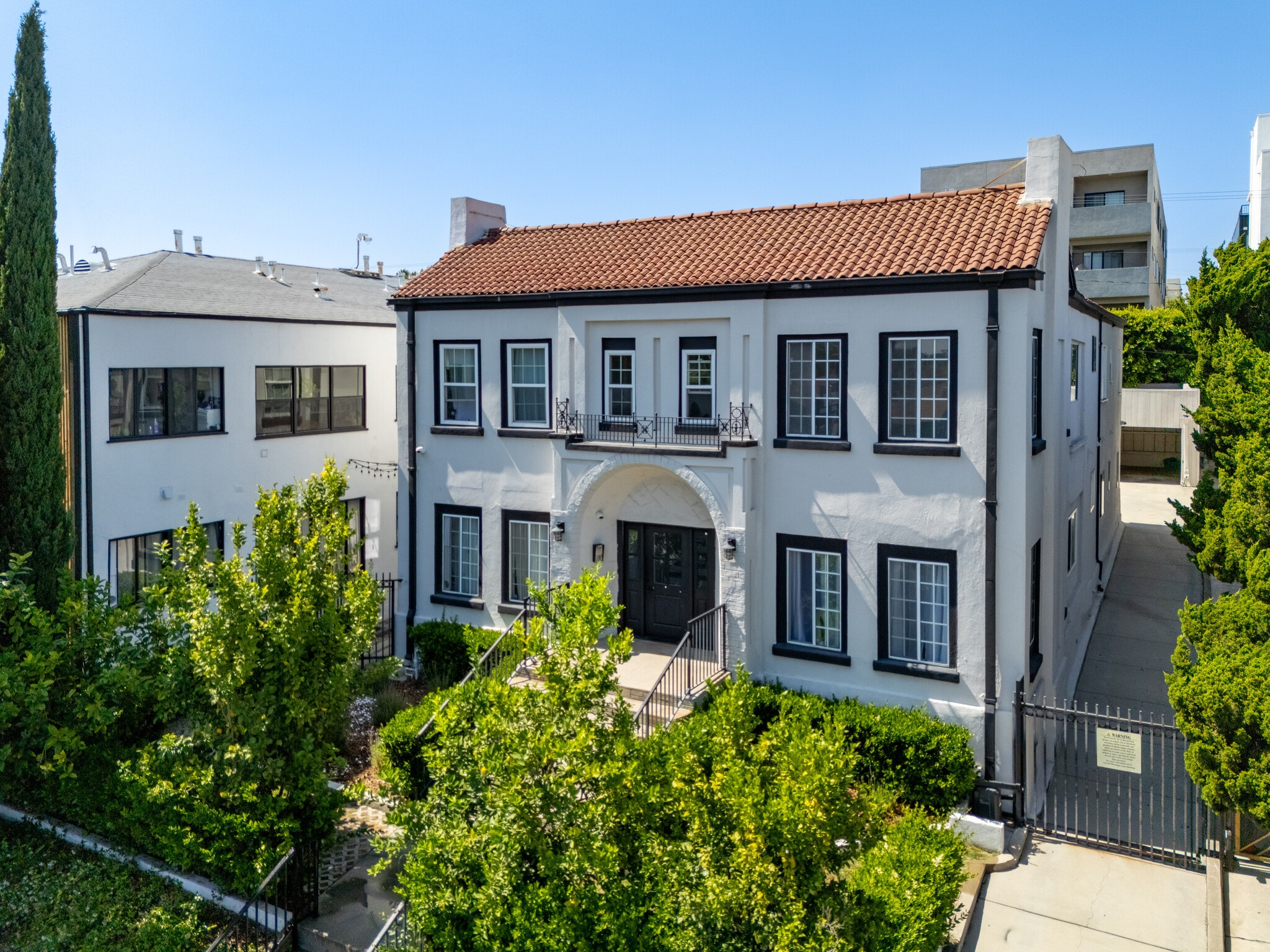 4715-4719 Beverly Blvd, Los Angeles, CA for Sale