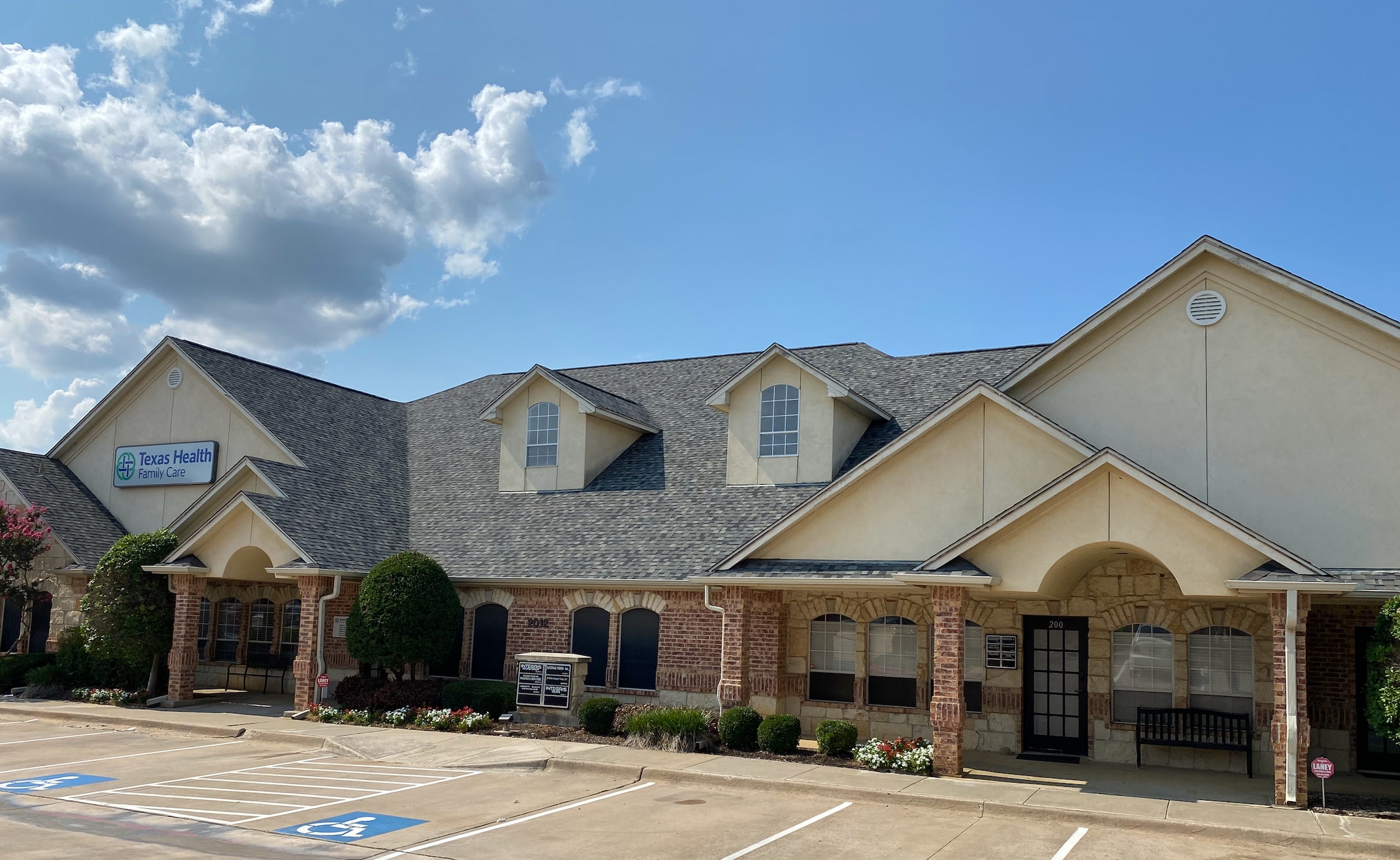 2012 Justin Rd, Highland Village, TX for Rent