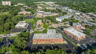 Hinsdale, IL Office/Medical - 950 N York Rd