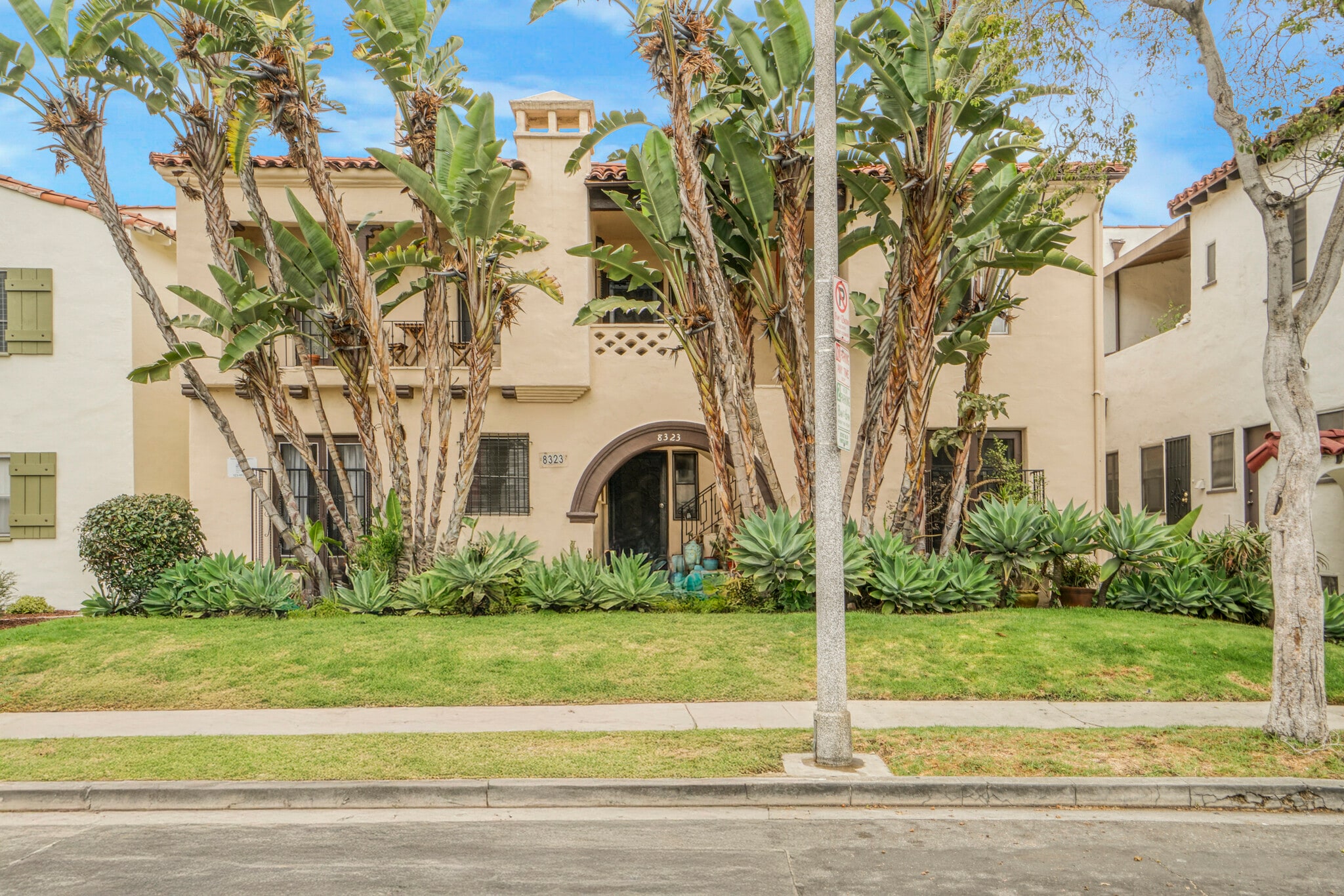 8323 Blackburn Ave, Los Angeles, CA for Sale