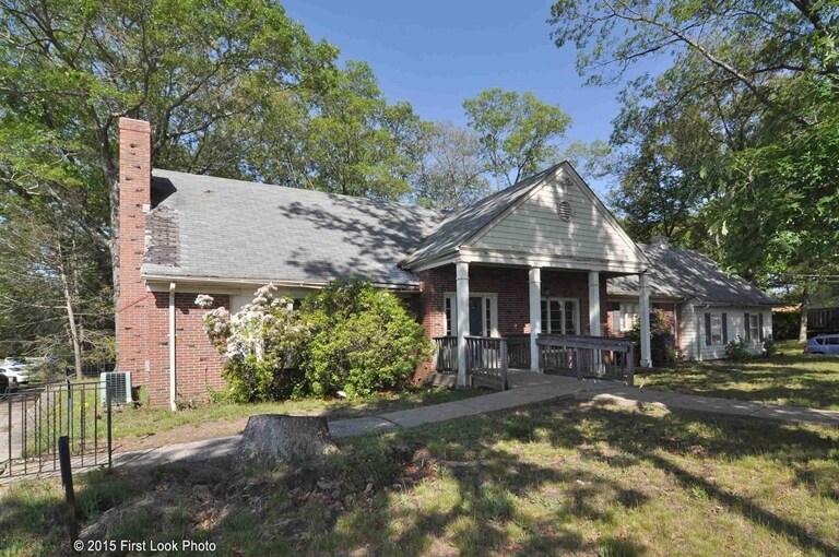 214 High Service Ave North Providence, RI 02904 Office Property for