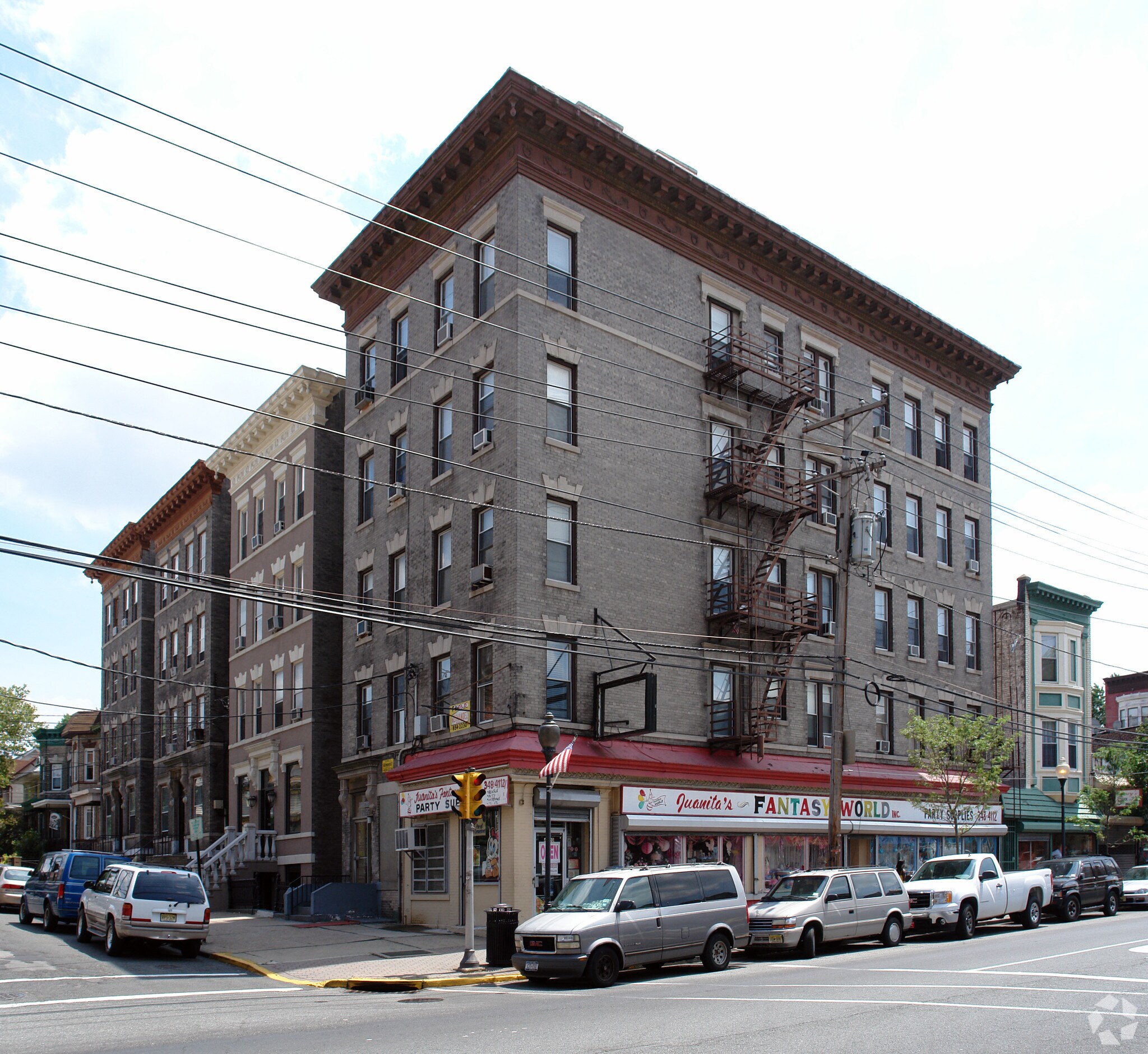 99 Clifton Ter, Weehawken, NJ for Sale