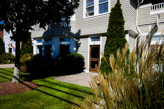 Falmouth, MA Retail - 704 E Main St