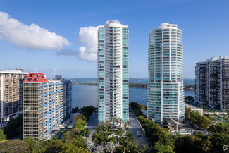 Miami, FL Apartments - 2101 Brickell Ave