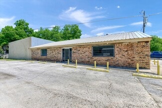 Saint Jo, TX Showroom - 300 Broad St