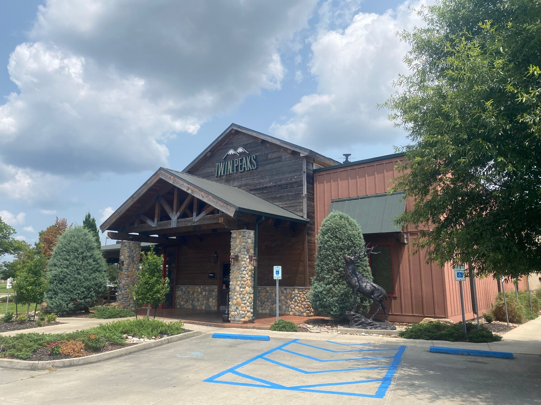 5801 Johnston St, Lafayette, LA for Sale