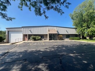 Woodstock, IL Warehouse - 1220 Claussen Dr Woodstock, IL Warehouse - 1220 Claussen Dr
